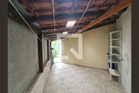 Casa à venda com 200m², 3 quartos e 4 vagasdespensa