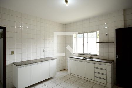 Apartamento à venda com 170m², 3 quartos e 2 vagas Apartamento à venda com 170m², 3 quartos e 2 vagasCozinha