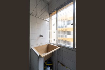 Apartamento à venda com 76m², 2 quartos e 1 vaga Apartamento à venda com 76m², 2 quartos e 1 vagaCozinha e Área de Serviço