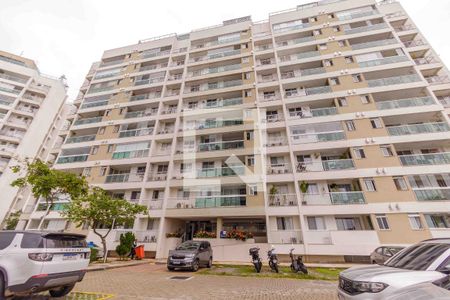 Apartamento à venda com 75m², 2 quartos e 1 vaga Apartamento à venda com 75m², 2 quartos e 1 vagaFachada