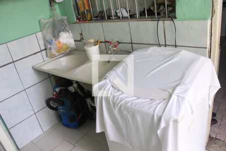 Casa à venda com 120m², 2 quartos e 1 vagaÁrea de serviço