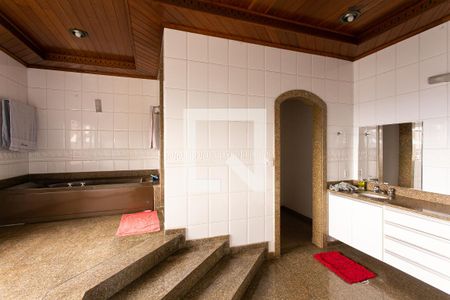 Apartamento à venda com 360m², 4 quartos e 4 vagasBanheiro da Suíte 1