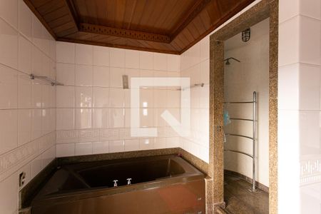 Apartamento à venda com 360m², 4 quartos e 4 vagasBanheiro da Suíte 1