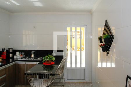 Casa à venda com 168m², 3 quartos e 2 vagas Casa à venda com 168m², 3 quartos e 2 vagasCozinha