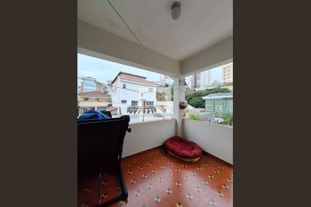 Casa à venda com 312m², 3 quartos e 2 vagas Casa à venda com 312m², 3 quartos e 2 vagasVaranda