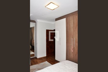 Casa de condomínio à venda com 147m², 3 quartos e 2 vagas Casa de condomínio à venda com 147m², 3 quartos e 2 vagasDetalhe - Quarto 01 com Suíte