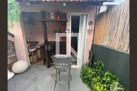 Casa à venda com 200m², 5 quartos e sem vaga