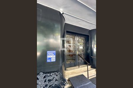 Apartamento à venda com 35m², 1 quarto e sem vagaFachada e Plaquinha