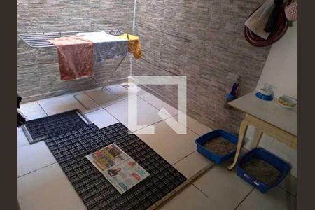Casa à venda com 80m², 2 quartos e 1 vaga