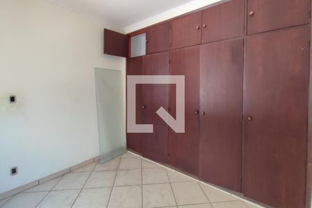 Casa à venda com 320m², 4 quartos e 4 vagasQuarto 3