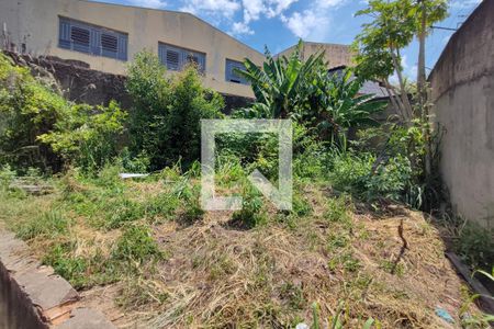 Casa à venda com 320m², 4 quartos e 4 vagasQuintal