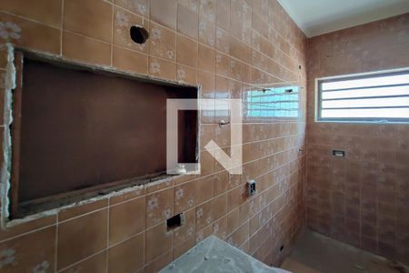 Casa à venda com 320m², 4 quartos e 4 vagasBanheiro Social