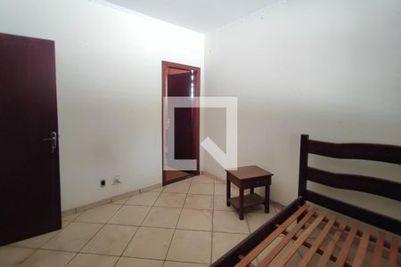 Casa à venda com 320m², 4 quartos e 4 vagasQuarto Suíte