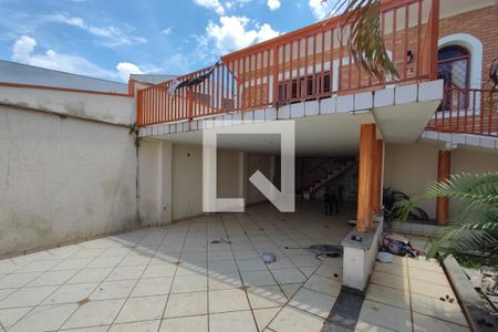 Casa à venda com 320m², 4 quartos e 4 vagasQuintal - Garagem