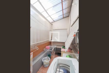 Casa à venda com 80m², 3 quartos e 1 vagaÁrea de Serviço