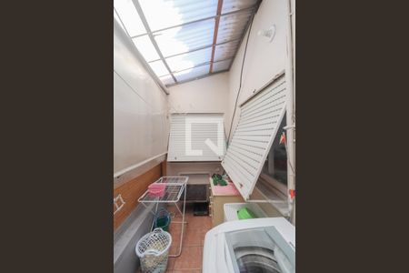 Casa à venda com 80m², 3 quartos e 1 vagaÁrea de Serviço