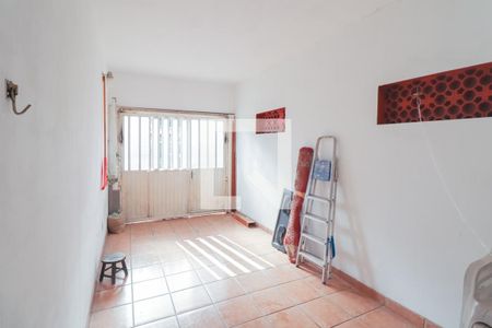 Casa à venda com 80m², 3 quartos e 1 vagaÁrea de Serviço