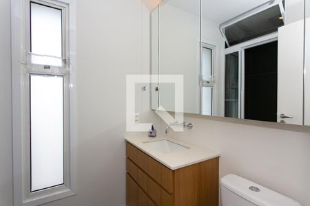 Apartamento à venda com 132m², 3 quartos e 3 vagas Apartamento à venda com 132m², 3 quartos e 3 vagasBanheiro Social