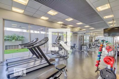 Apartamento à venda com 132m², 3 quartos e 3 vagas Apartamento à venda com 132m², 3 quartos e 3 vagasÁrea comum - Academia