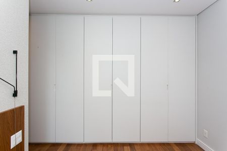 Apartamento à venda com 132m², 3 quartos e 3 vagas Apartamento à venda com 132m², 3 quartos e 3 vagasSuíte