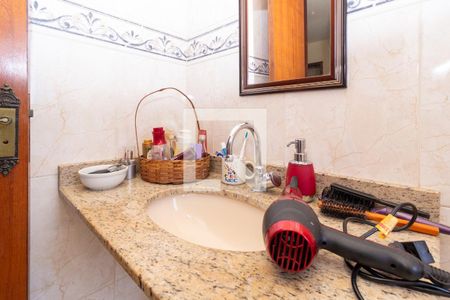 Casa de condomínio à venda com 121m², 2 quartos e 2 vagasBanheiro da Suíte 2