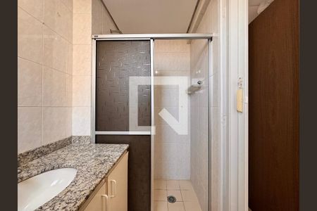 Apartamento à venda com 63m², 2 quartos e 2 vagas Apartamento à venda com 63m², 2 quartos e 2 vagasBanheiro da Suíte