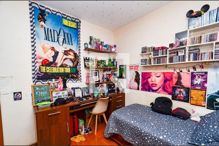 Apartamento à venda com 196m², 3 quartos e 2 vagasQuarto3