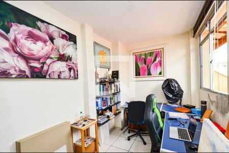 Apartamento à venda com 196m², 3 quartos e 2 vagasEscritorio