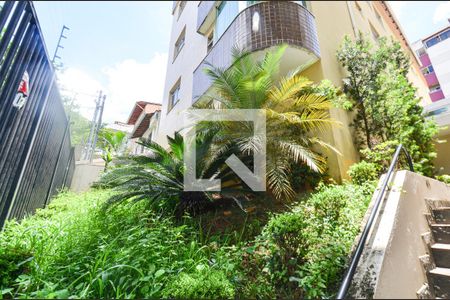 Apartamento à venda com 196m², 3 quartos e 2 vagasEntrada