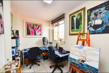 Apartamento à venda com 196m², 3 quartos e 2 vagasEscritorio