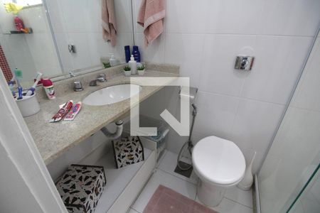 Casa de condomínio à venda com 107m², 3 quartos e 1 vagaBanheiro Social