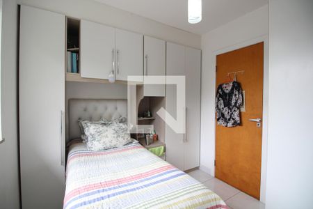 Casa de condomínio à venda com 107m², 3 quartos e 1 vagaQuarto 2