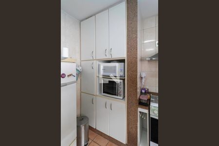 Casa à venda com 400m², 4 quartos e 4 vagas Casa à venda com 400m², 4 quartos e 4 vagasCozinha