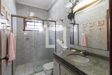 Casa à venda com 400m², 4 quartos e 4 vagas Casa à venda com 400m², 4 quartos e 4 vagasBanheiro social 1