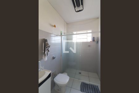 Casa à venda com 95m², 3 quartos e 3 vagas Casa à venda com 95m², 3 quartos e 3 vagasCasa 2