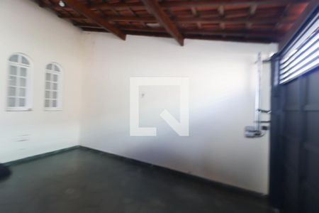 Casa à venda com 95m², 3 quartos e 3 vagas Casa à venda com 95m², 3 quartos e 3 vagasGaragem