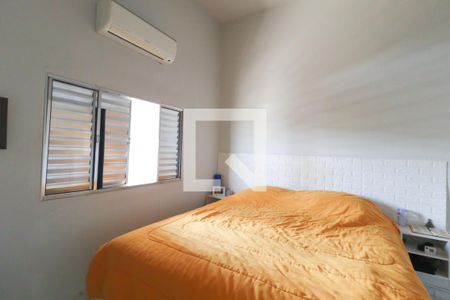 Casa à venda com 95m², 3 quartos e 3 vagas Casa à venda com 95m², 3 quartos e 3 vagasCasa 2