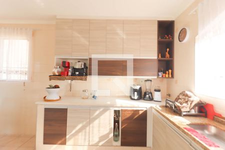 Casa à venda com 95m², 3 quartos e 3 vagas Casa à venda com 95m², 3 quartos e 3 vagasCozinha e Área de Serviço