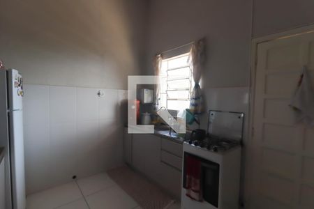 Casa à venda com 95m², 3 quartos e 3 vagas Casa à venda com 95m², 3 quartos e 3 vagasCasa 2