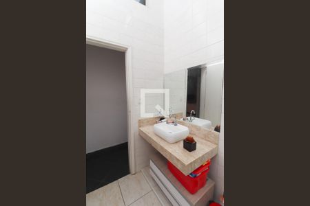 Casa à venda com 95m², 3 quartos e 3 vagas Casa à venda com 95m², 3 quartos e 3 vagasBanheiro 2