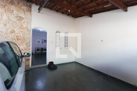 Casa à venda com 95m², 3 quartos e 3 vagas Casa à venda com 95m², 3 quartos e 3 vagasGaragem
