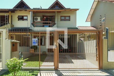 Casa à venda com 175m², 3 quartos e 2 vagasFachada