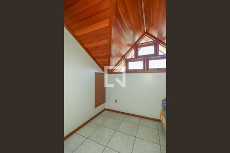 Casa à venda com 175m², 3 quartos e 2 vagasSótão