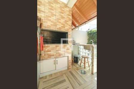 Casa à venda com 175m², 3 quartos e 2 vagasChurrasqueira