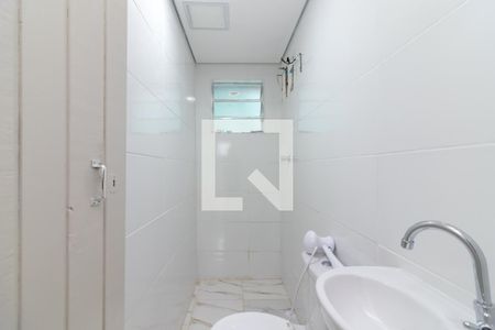 Casa à venda com 235m², 4 quartos e 2 vagasBanheiro Social 1 - Casa 2