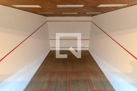 Apartamento à venda com 213m², 3 quartos e 3 vagas Apartamento à venda com 213m², 3 quartos e 3 vagasÁrea comum