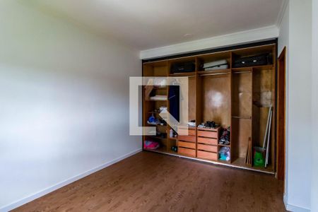 Apartamento à venda com 213m², 3 quartos e 3 vagas Apartamento à venda com 213m², 3 quartos e 3 vagasQuarto 2