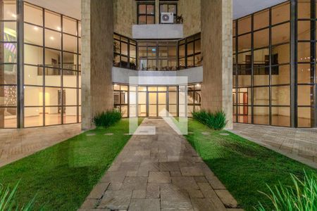 Apartamento à venda com 213m², 3 quartos e 3 vagas Apartamento à venda com 213m², 3 quartos e 3 vagasÁrea comum