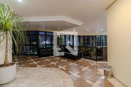 Apartamento à venda com 213m², 3 quartos e 3 vagas Apartamento à venda com 213m², 3 quartos e 3 vagasÁrea comum