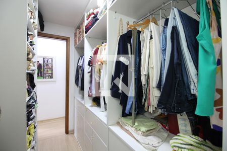 Apartamento à venda com 142m², 4 quartos e 2 vagasQuarto 1